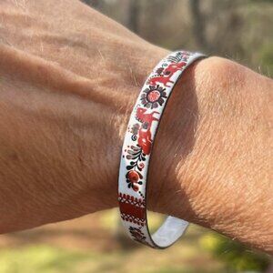 MICHAELA FREY Austria Pony Floral White Enamel Bangle BRACELET